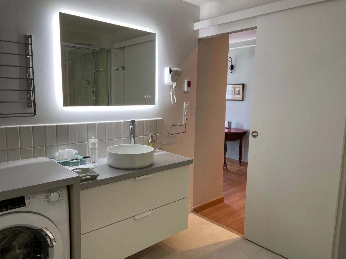 Mignon: Cozy Elevated Apartment in Historic Toulon Exterior photo