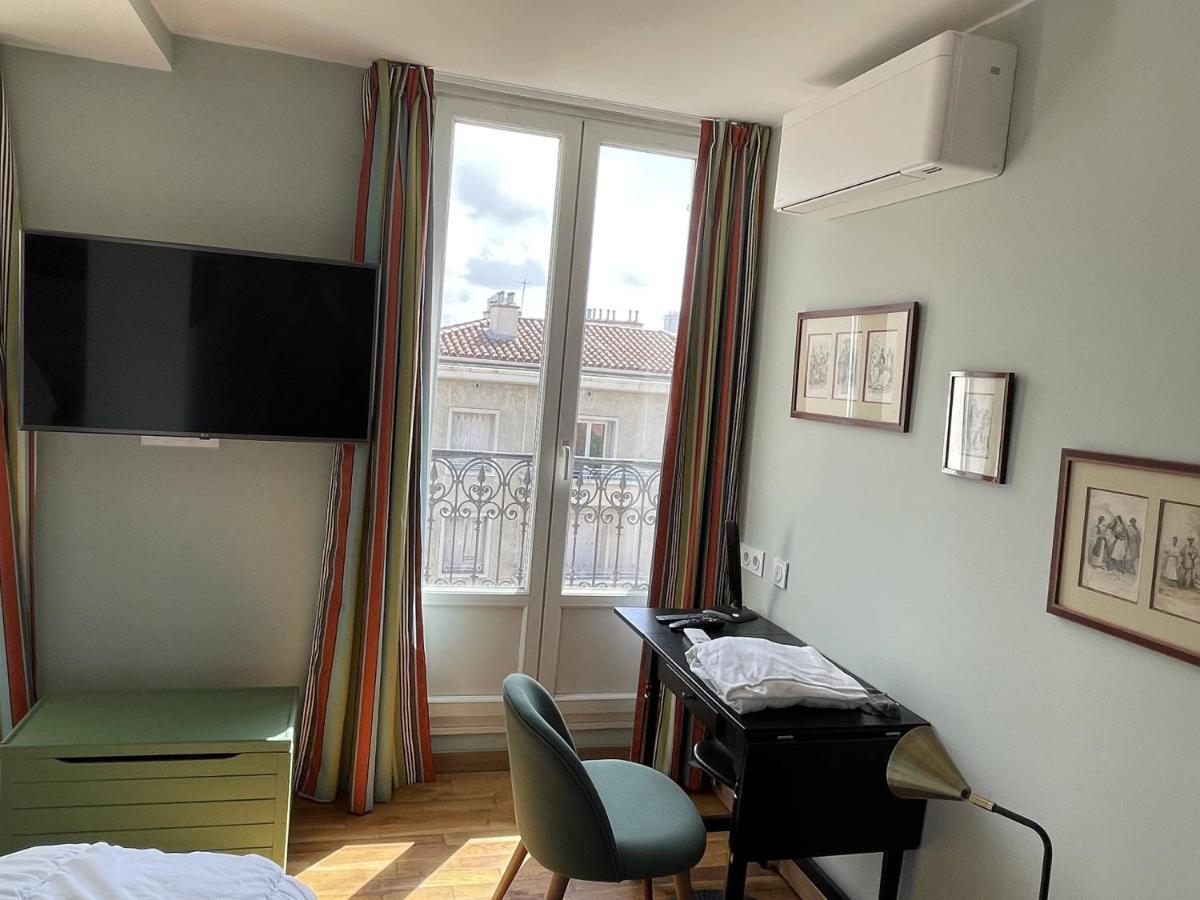 Mignon: Cozy Elevated Apartment in Historic Toulon Exterior photo