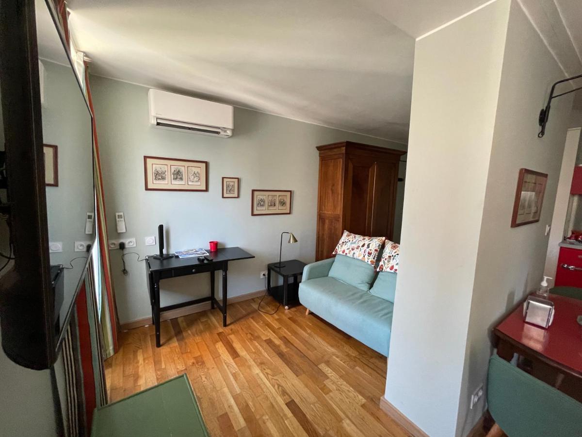 Mignon: Cozy Elevated Apartment in Historic Toulon Exterior photo